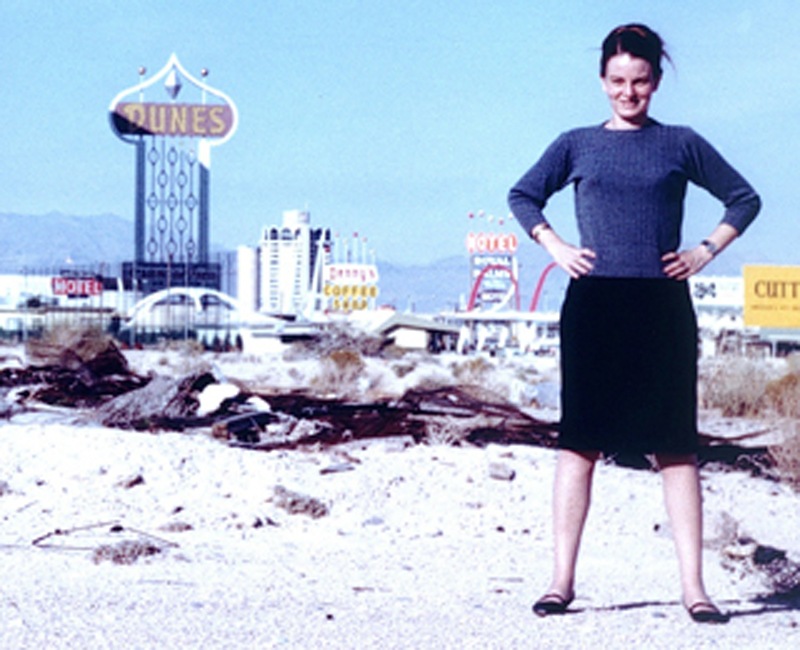 Denise-Scott-Brown-Las-Vegas-1972-www.glamcult.com_