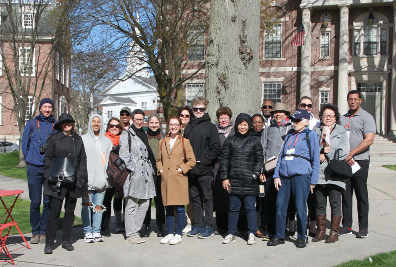 tour group in Newport