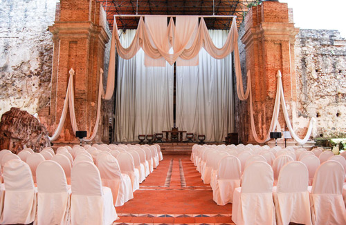 Nave of Santo Domingo set for a wedding.