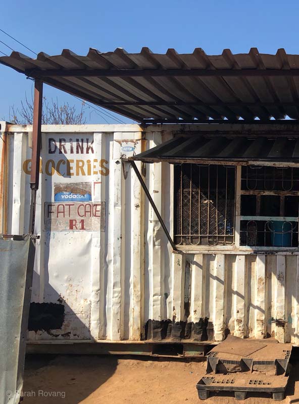11Soweto-roadsidestand
