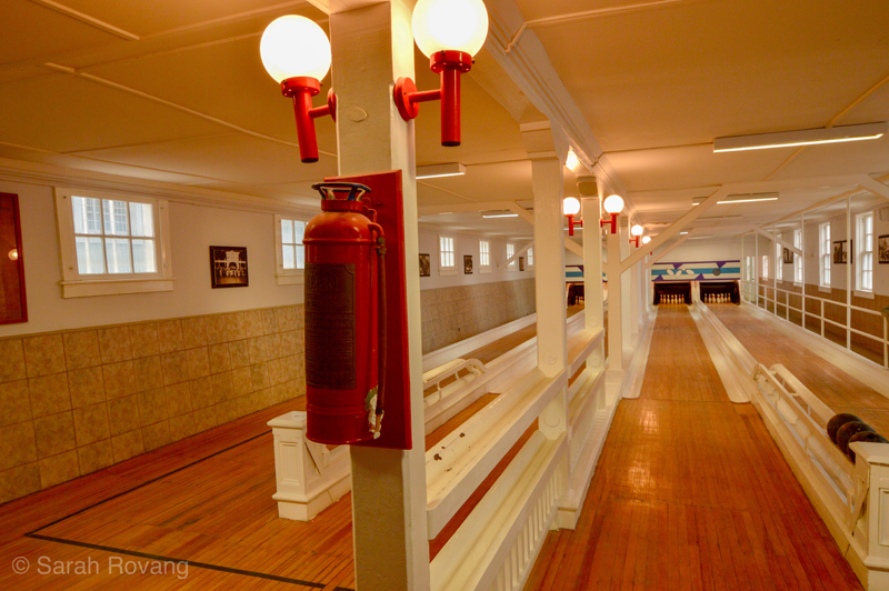 13-BowlingAlley
