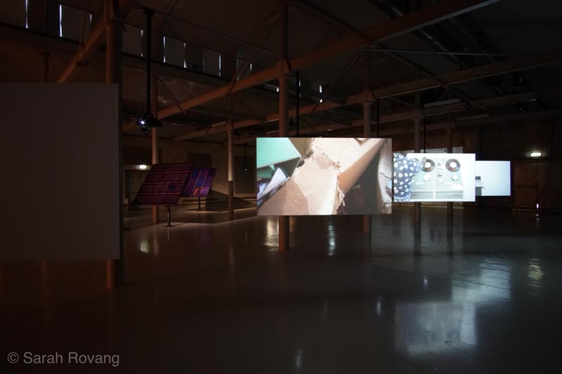 18VideoInstallation 18VideoInstallation