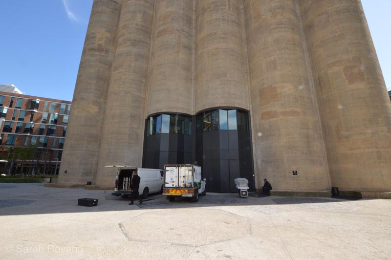 26ZeitzMOCAA-loading 26ZeitzMOCAA-loading