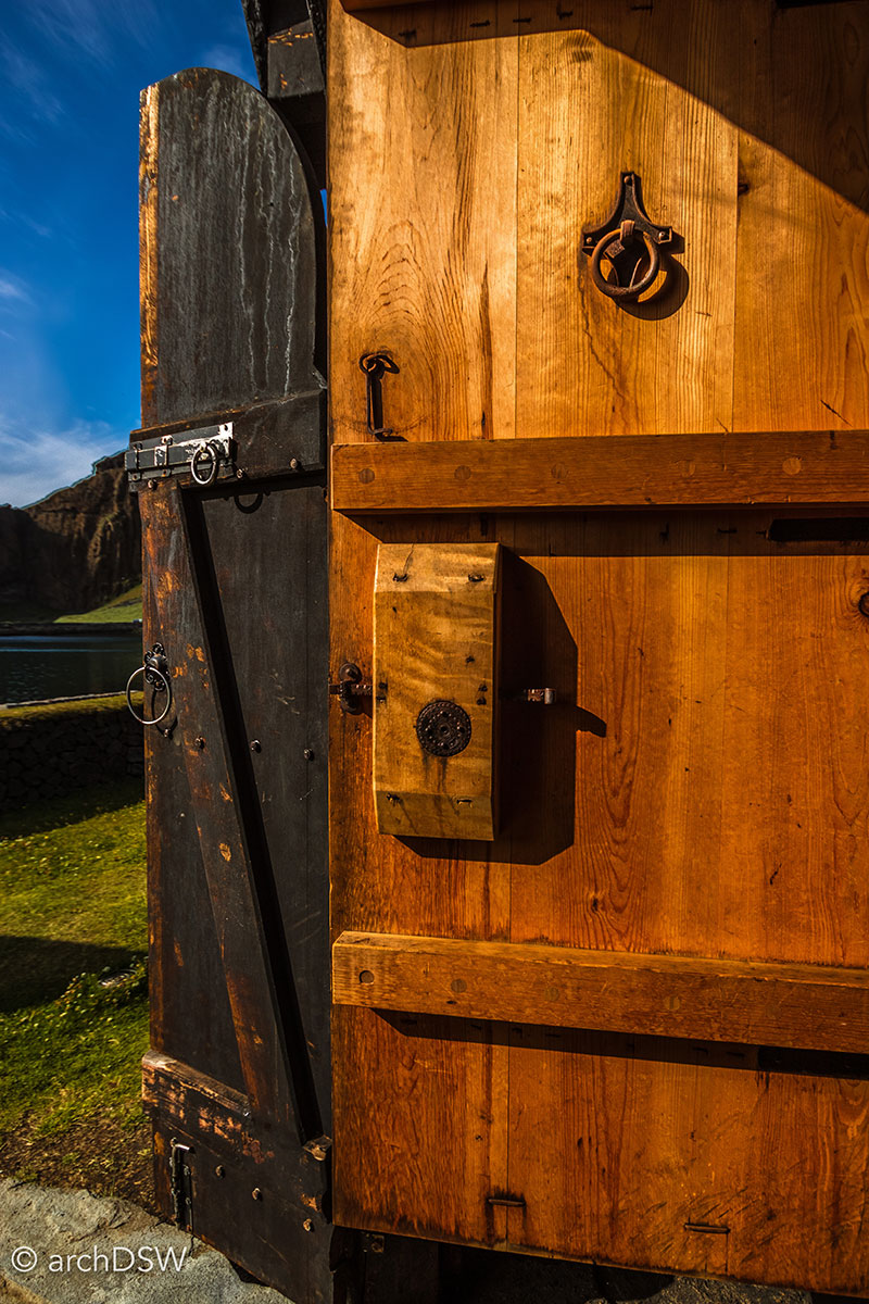 40_160808_Vestmannaeyjar-StaveChurch-13-HDR