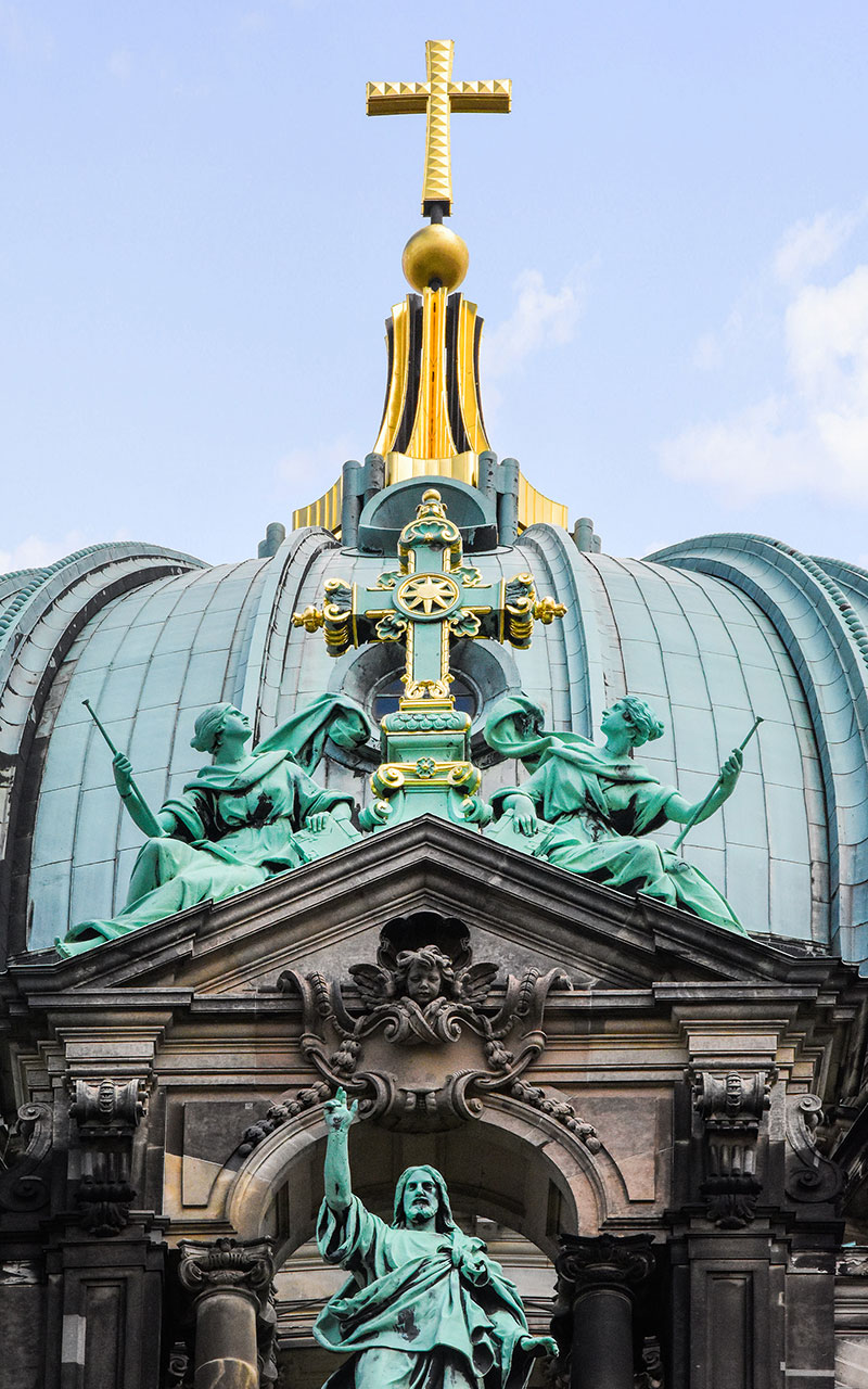Fig.-13 Berlin Cathedral cross
