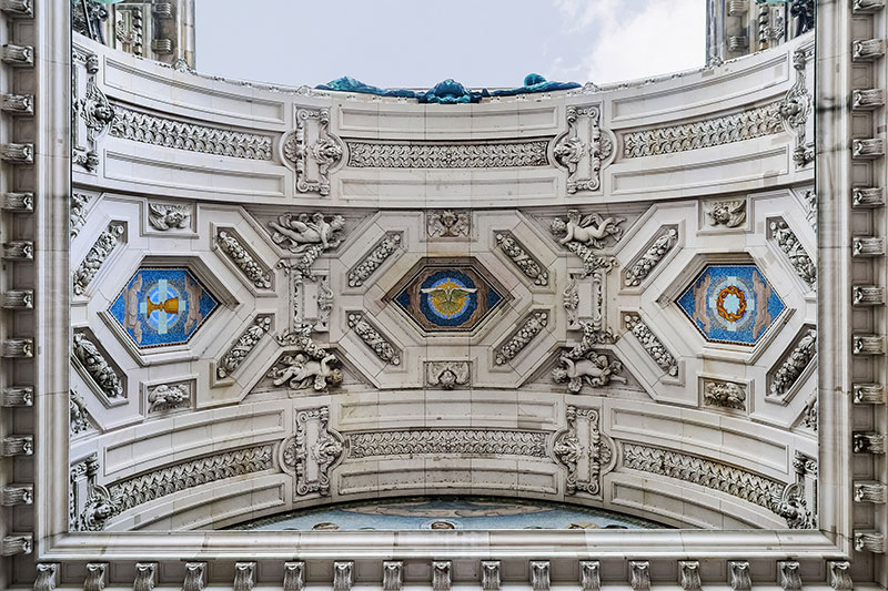 Fig.-15 Berlin Cathedral arch