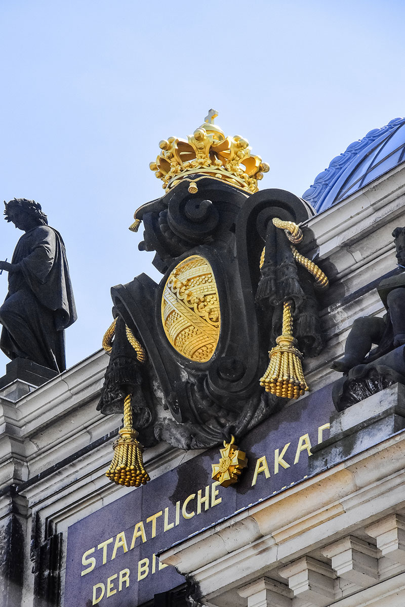 Fig.-36 Academy of Fine Arts Dresden crest
