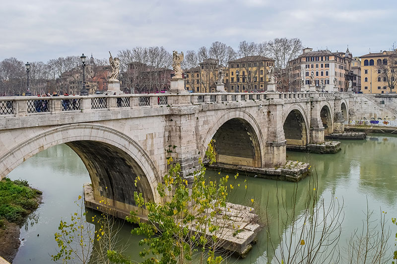 Fig. 26 Saint Angelo Bridge