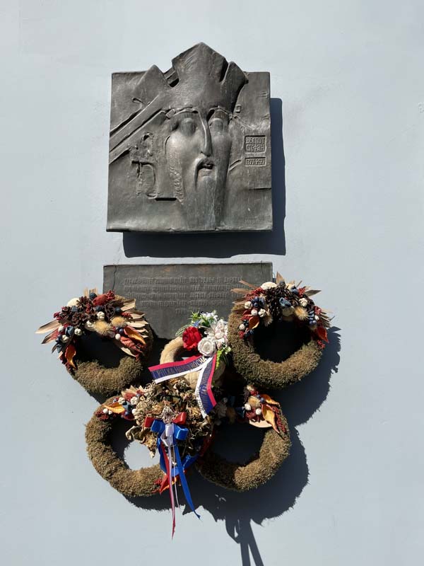wall plaque with wreath in Budapest