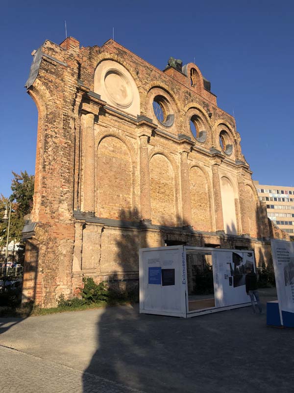 Figure 38, Anhalter Bahnhof