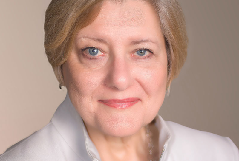Pauline-Saliga-3-Photo-by-John-Gronkowski-800x540