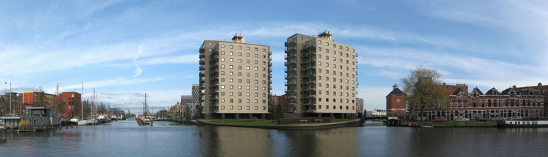 Torenflats_De_Brink_Oosterhaven_Groningen_NL_web