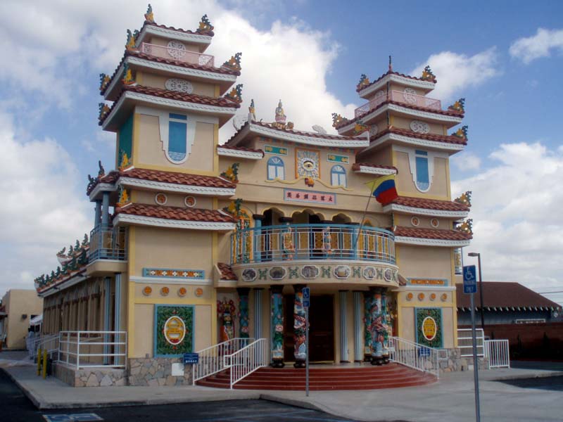 2_Cao Dai Temple_Photograph by Janet Hoskins