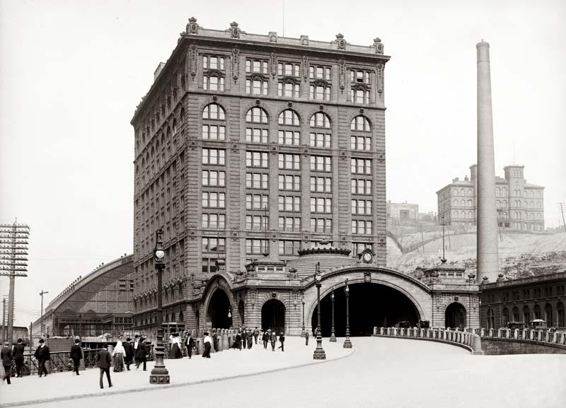 vintage photo of the Pennsylvanian Apartments