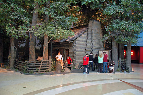 7 Upton Lincoln Cabin_0673 7 Upton Lincoln Cabin_0673
