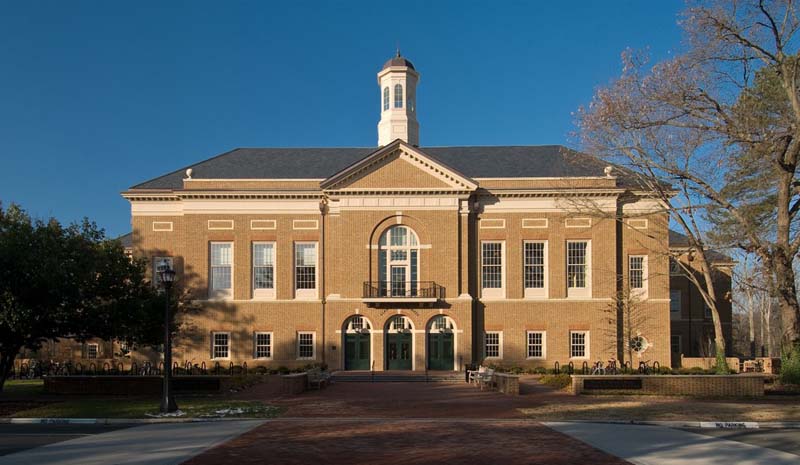 College of William and Mary, Alan B. Miller Hall