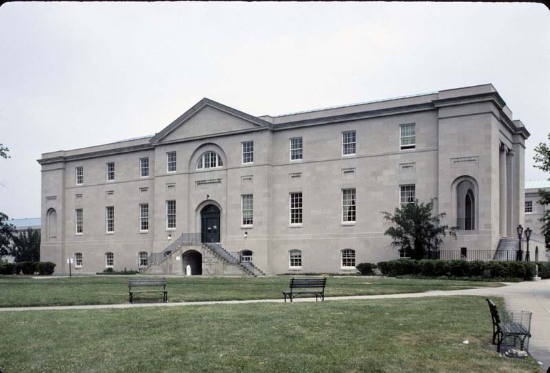 A grassy lawn leads to the Classical façade of the Old City Hall