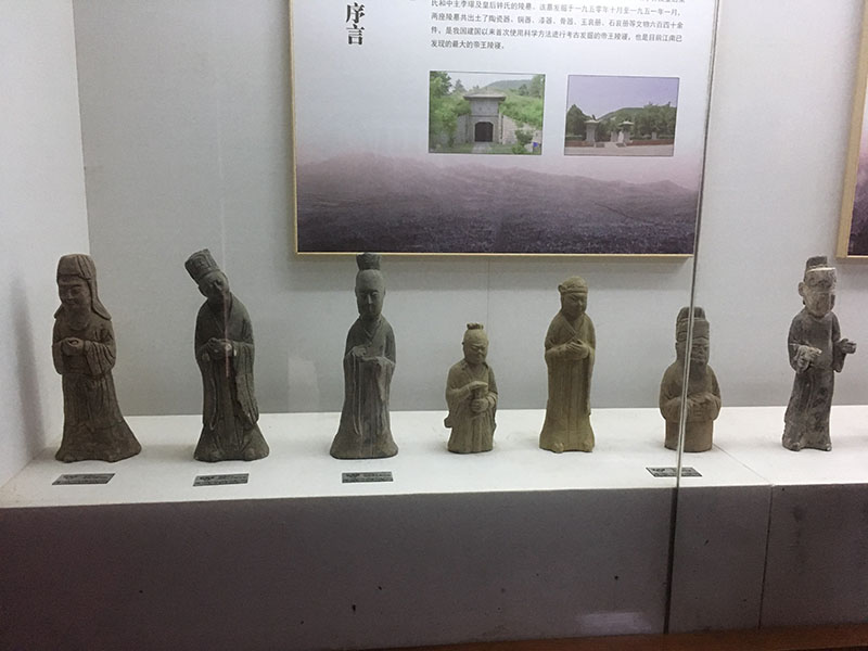 52. Nantangtombsfigurines 52. Nantangtombsfigurines
