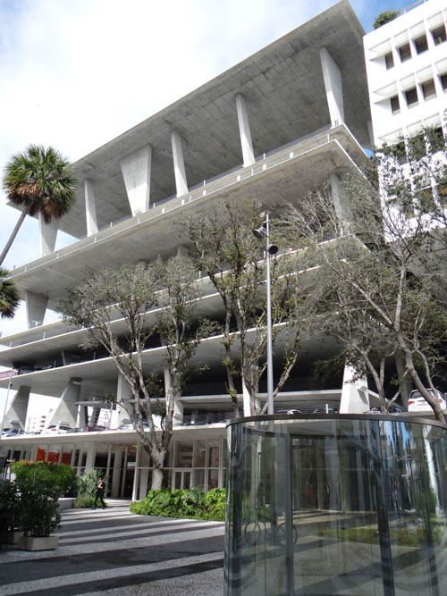 Figure 2- 11 11 Lincoln Road (Architect: Herzog & de Meuron) Miami03