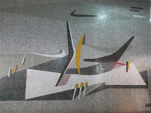 Mural by Mariano Rodriguez in Seguro Medico